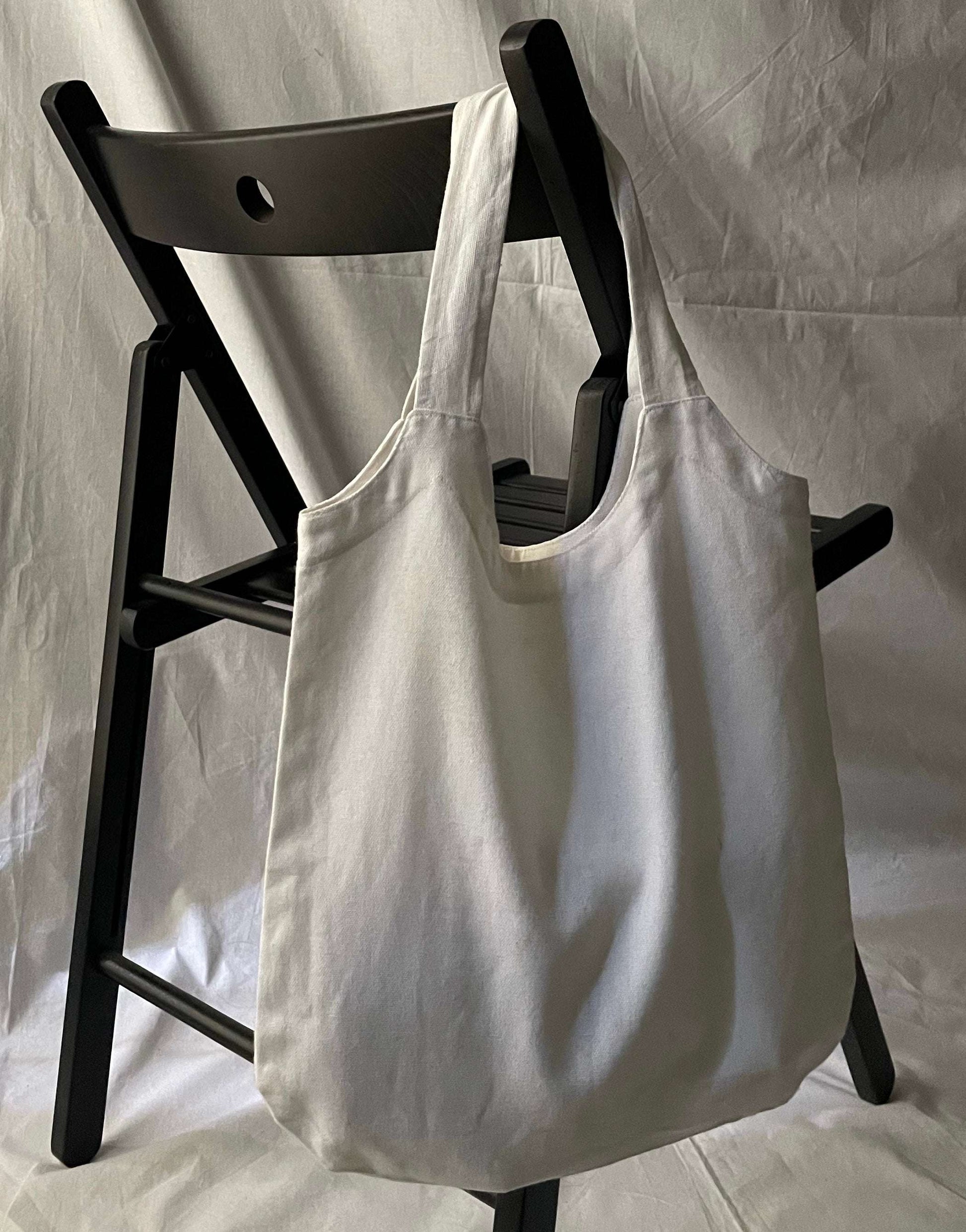 Exclusive White Round Tote