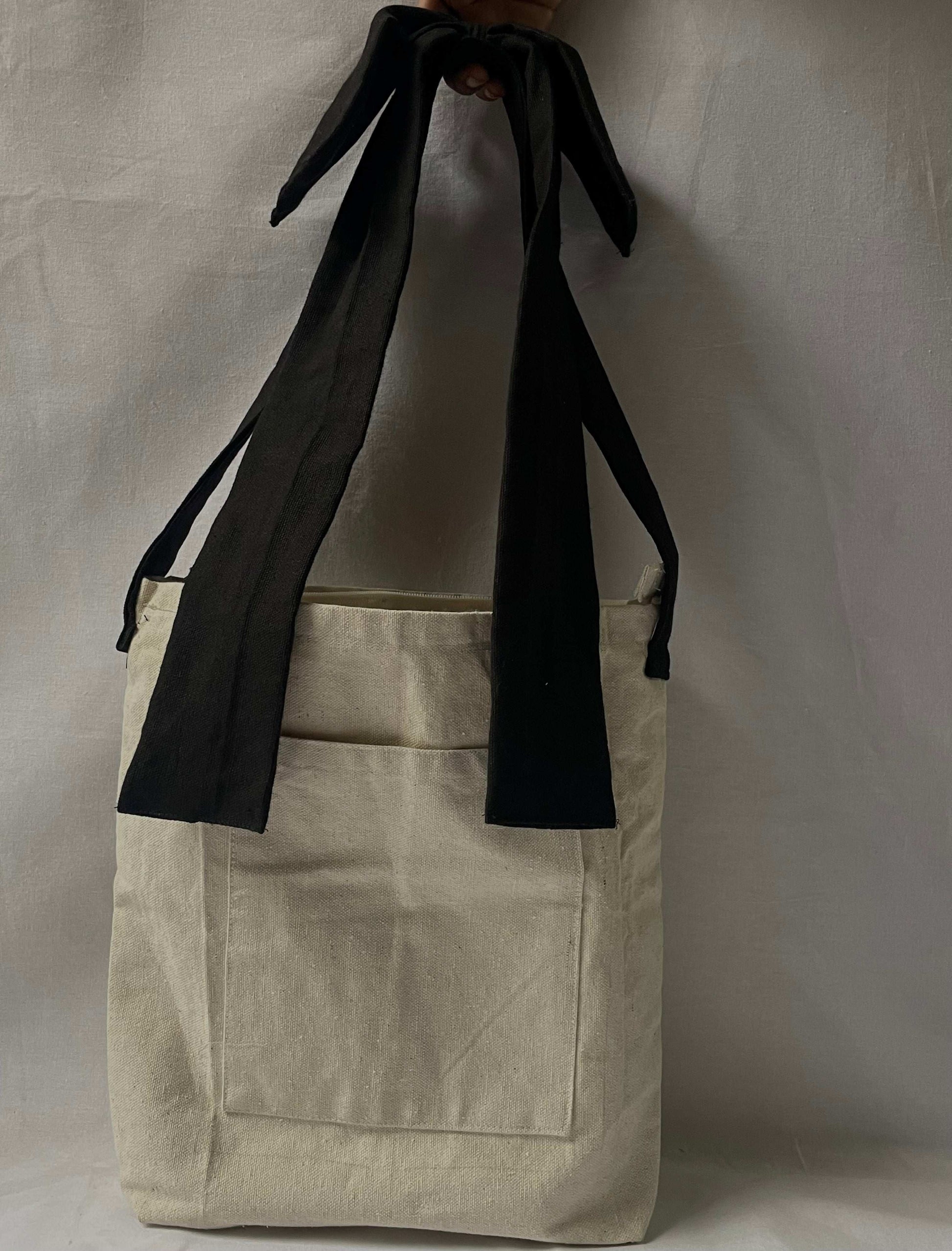 Exquisite Bow Tote Bag