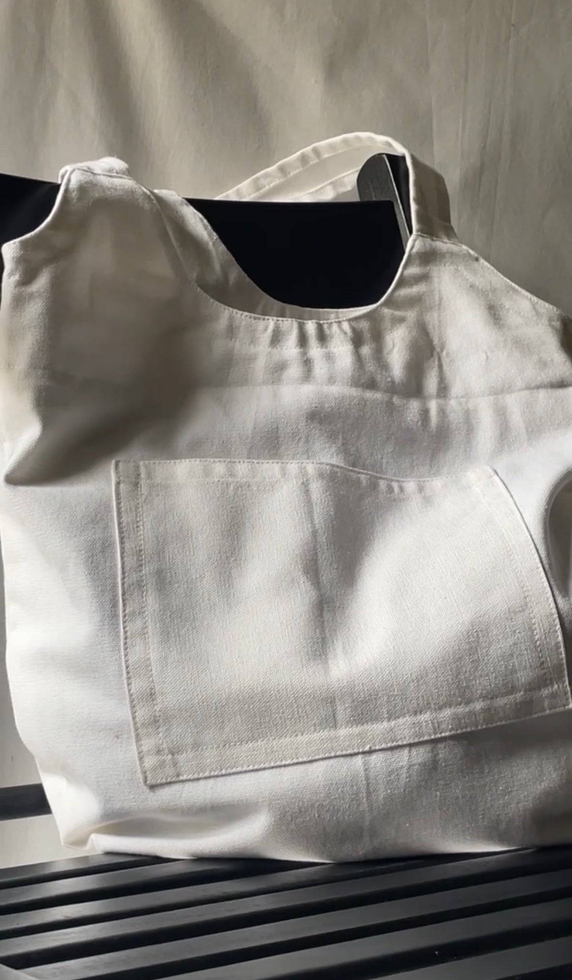 Exclusive Shakespeare & Co Round Tote