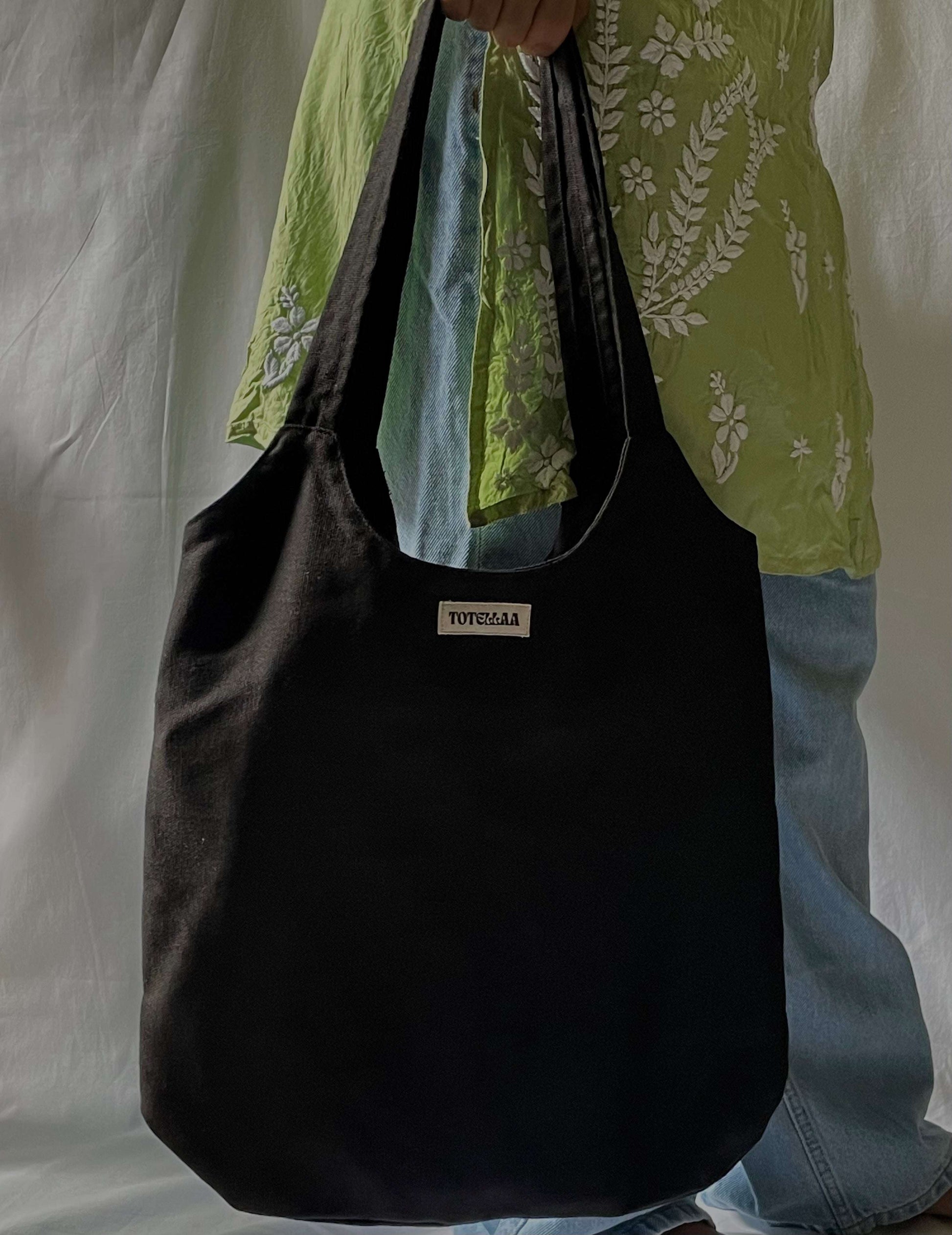 Exclusive Black Round Tote